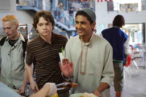 Still of Dan Byrd and Adhir Kalyan in Aliens in America (2007)