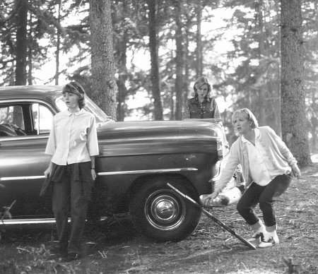 Holly Fields (front right), Jenny Lewis (front left), and Julie Bowen (back)