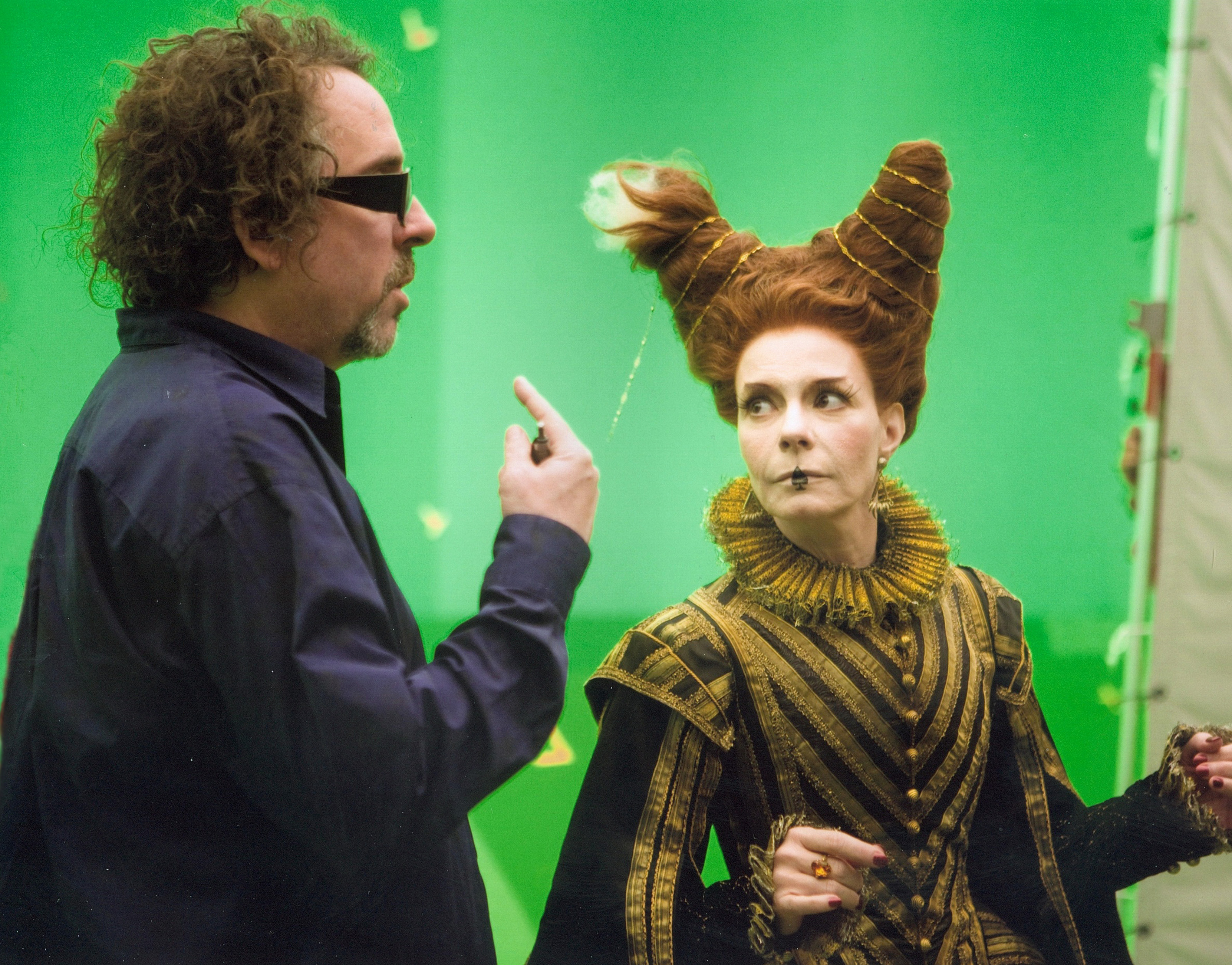 Tim Burton & Holly Hawkins; on set Alice in Wonderland