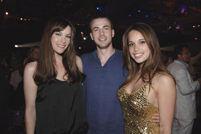 Liv Tyler, Chris Evans and Chelsea Tallarico