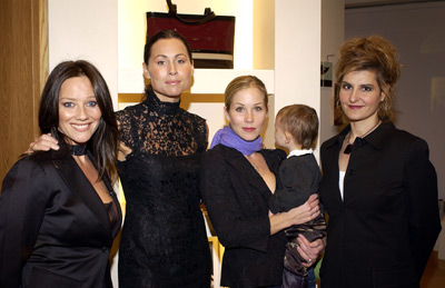 Minnie Driver, Christina Applegate, Louise Ashby and Nia Vardalos