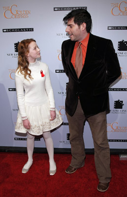 Chris Weitz and Dakota Blue Richards at event of The Golden Compass (2007)