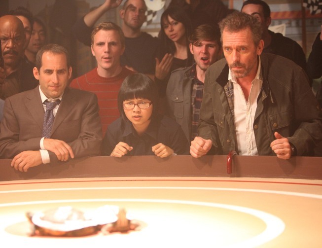 Still of Peter Jacobson, Hugh Laurie and Charlyne Yi in Hausas (2004)