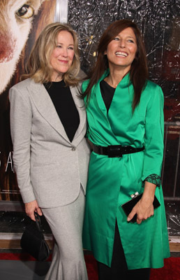 Catherine Keener and Catherine O'Hara at event of Maksas ir maksimonstrai (2009)