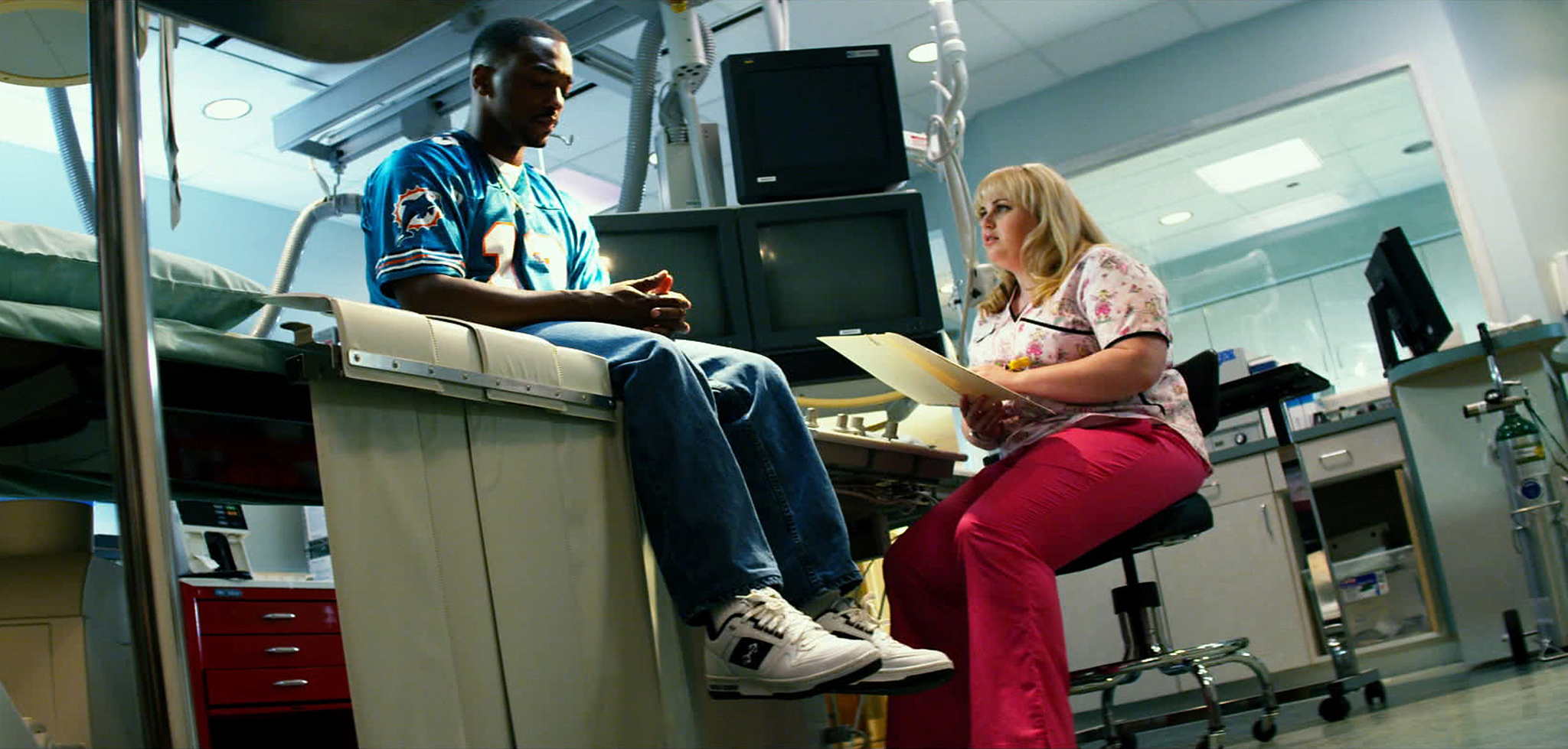 Still of Anthony Mackie and Rebel Wilson in Kulturistai (2013)
