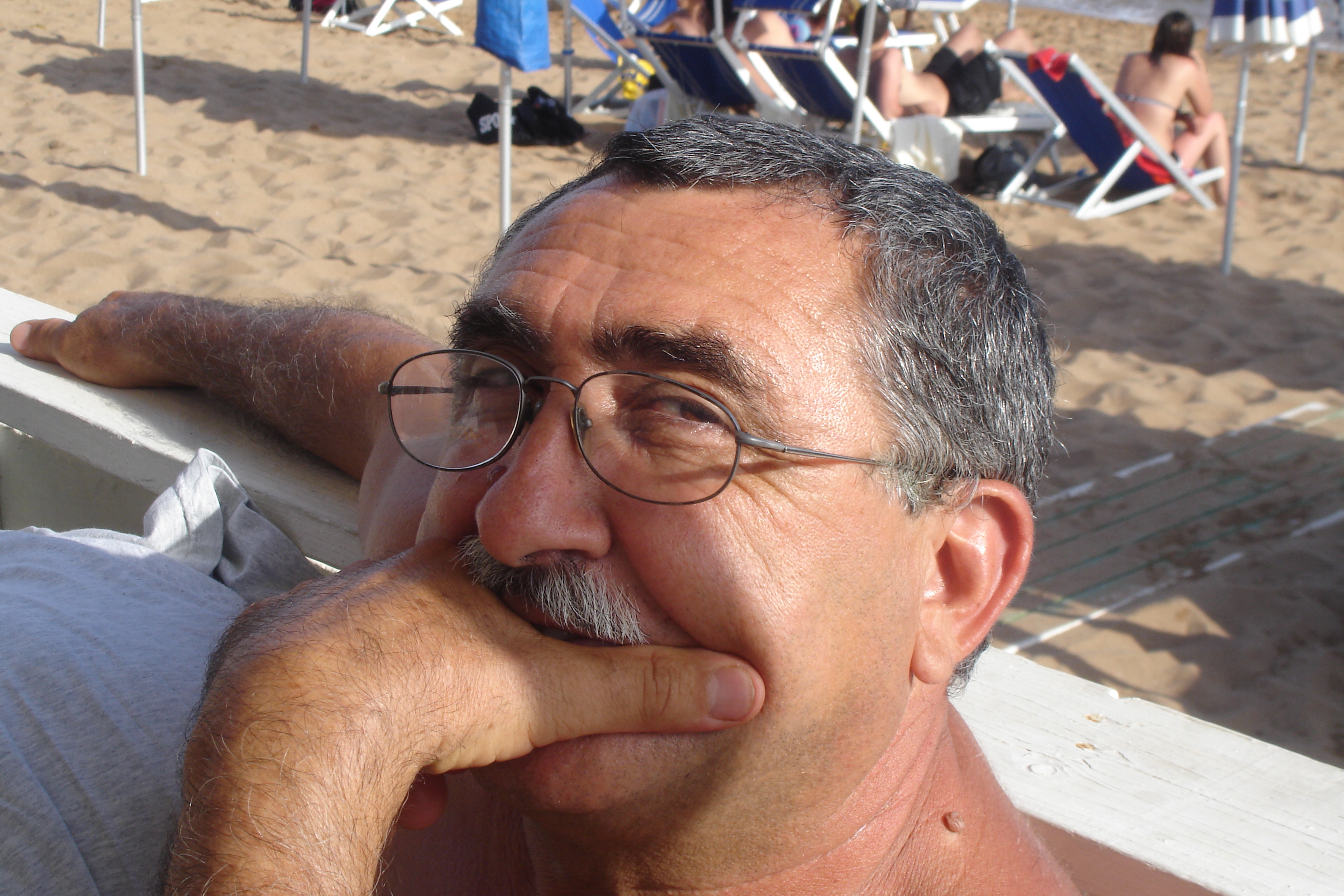 Vito, featured in A SICILIAN ODYSSEY, relaxing at Jojo's by the Sea Selinunte, Sicily