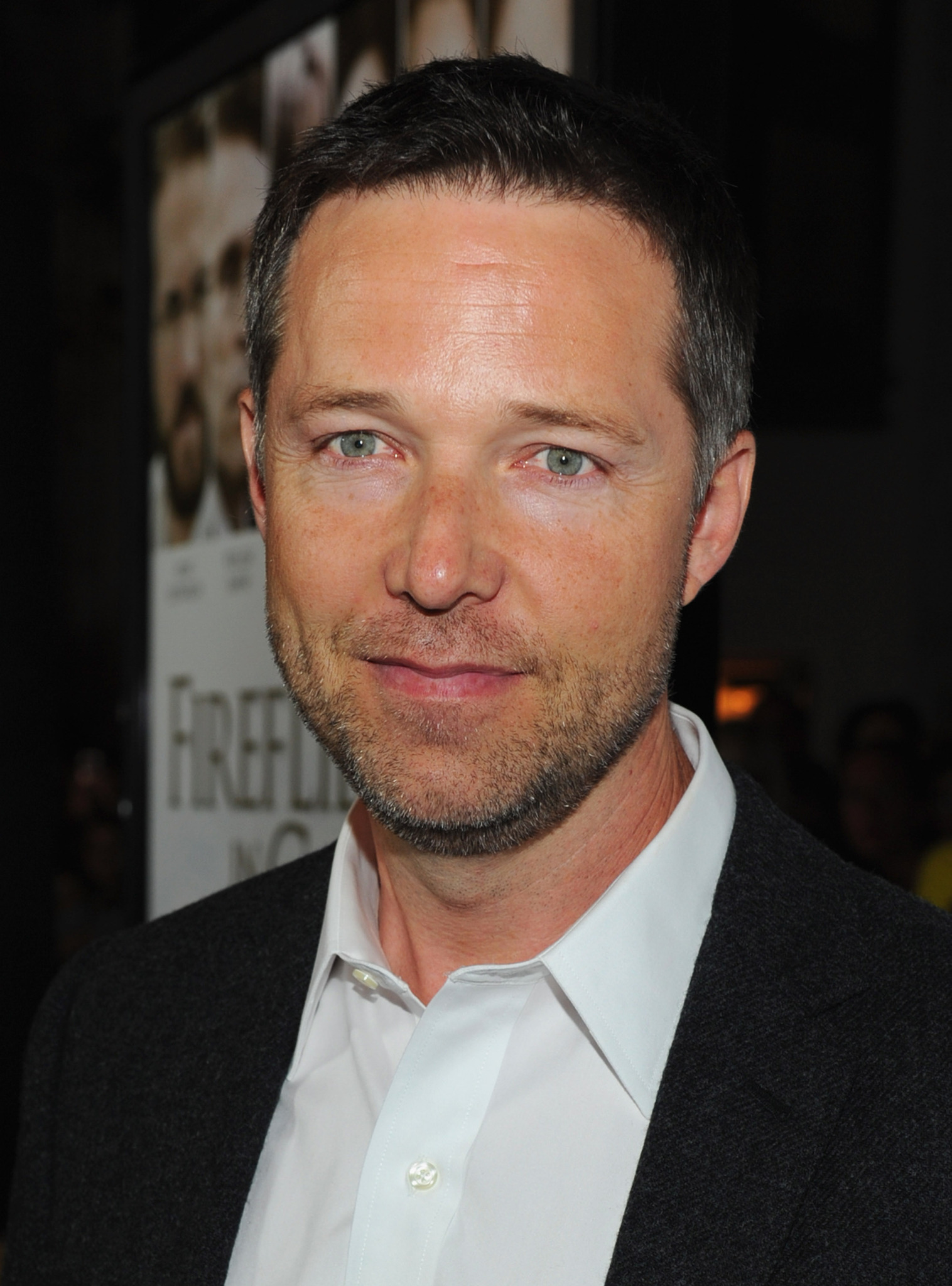 George Newbern at event of Fireflies in the Garden (2008)