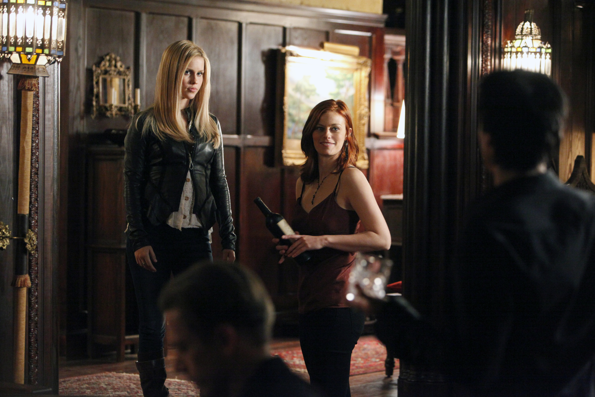 Still of Ian Somerhalder, Claire Holt and Cassidy Freeman in Vampyro dienorasciai (2009)