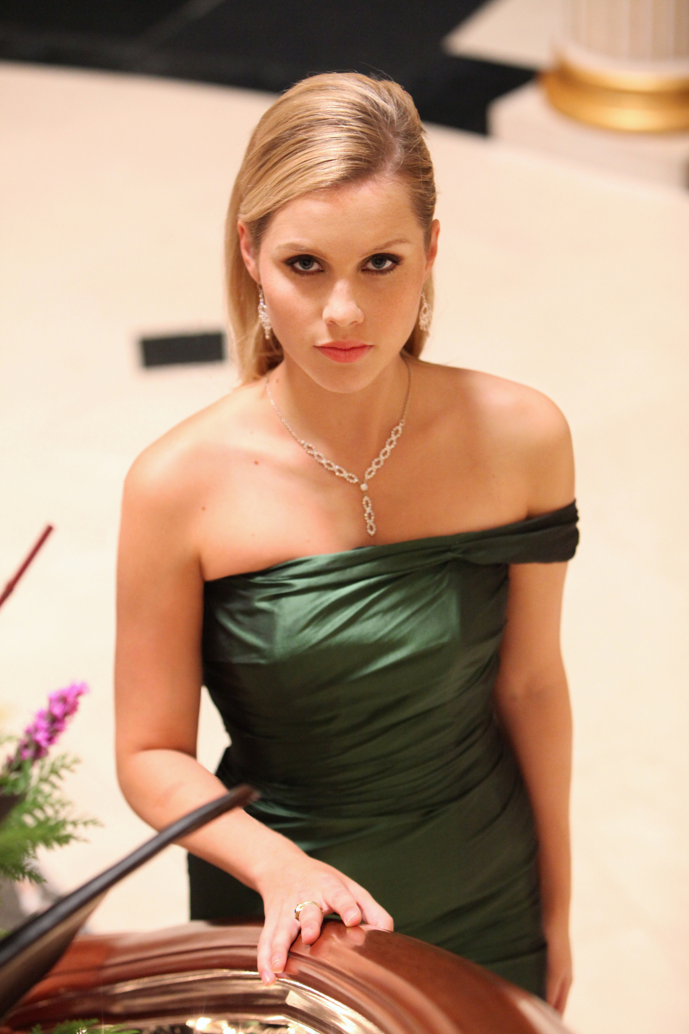 Still of Claire Holt in Vampyro dienorasciai (2009)