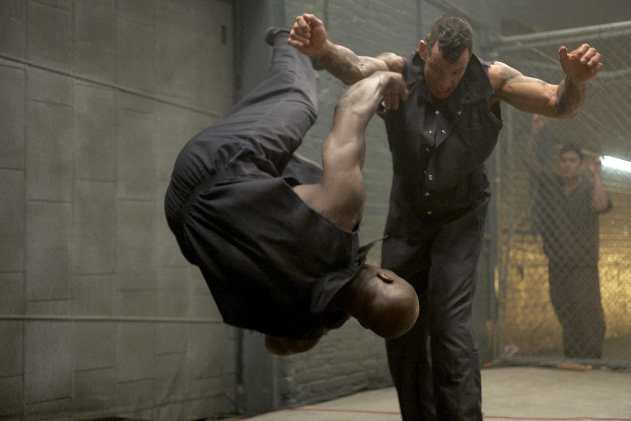 Still of Cheick Kongo and Lance 'The Snake' Cartwright in Locked Down (2010)