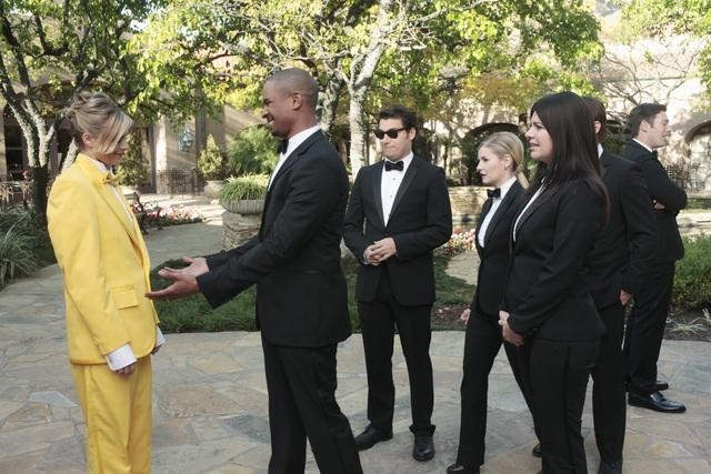 Still of Elisha Cuthbert, Damon Wayans Jr., Casey Wilson and Eliza Coupe in Happy Endings (2011)