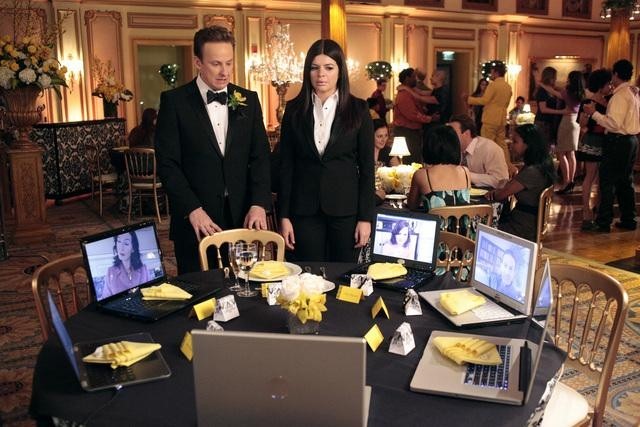 Still of Casey Wilson and Janie Haddad Tompkins in Happy Endings (2011)