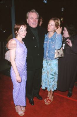 Robert Wagner, Natasha Gregson Wagner and Courtney Wagner at event of High Fidelity (2000)