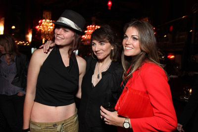 Ilene Chaiken, Cassidy Freeman and Kate French at event of The L Word (2004)