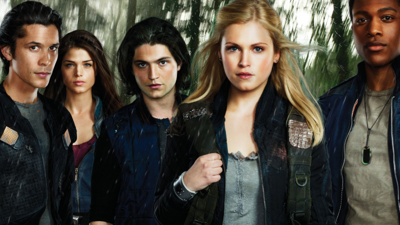 Still of Eliza Taylor, Eli Goree, Bob Morley, Marie Avgeropoulos, Thomas McDonell and Brendan Meadows in The 100 (2014)