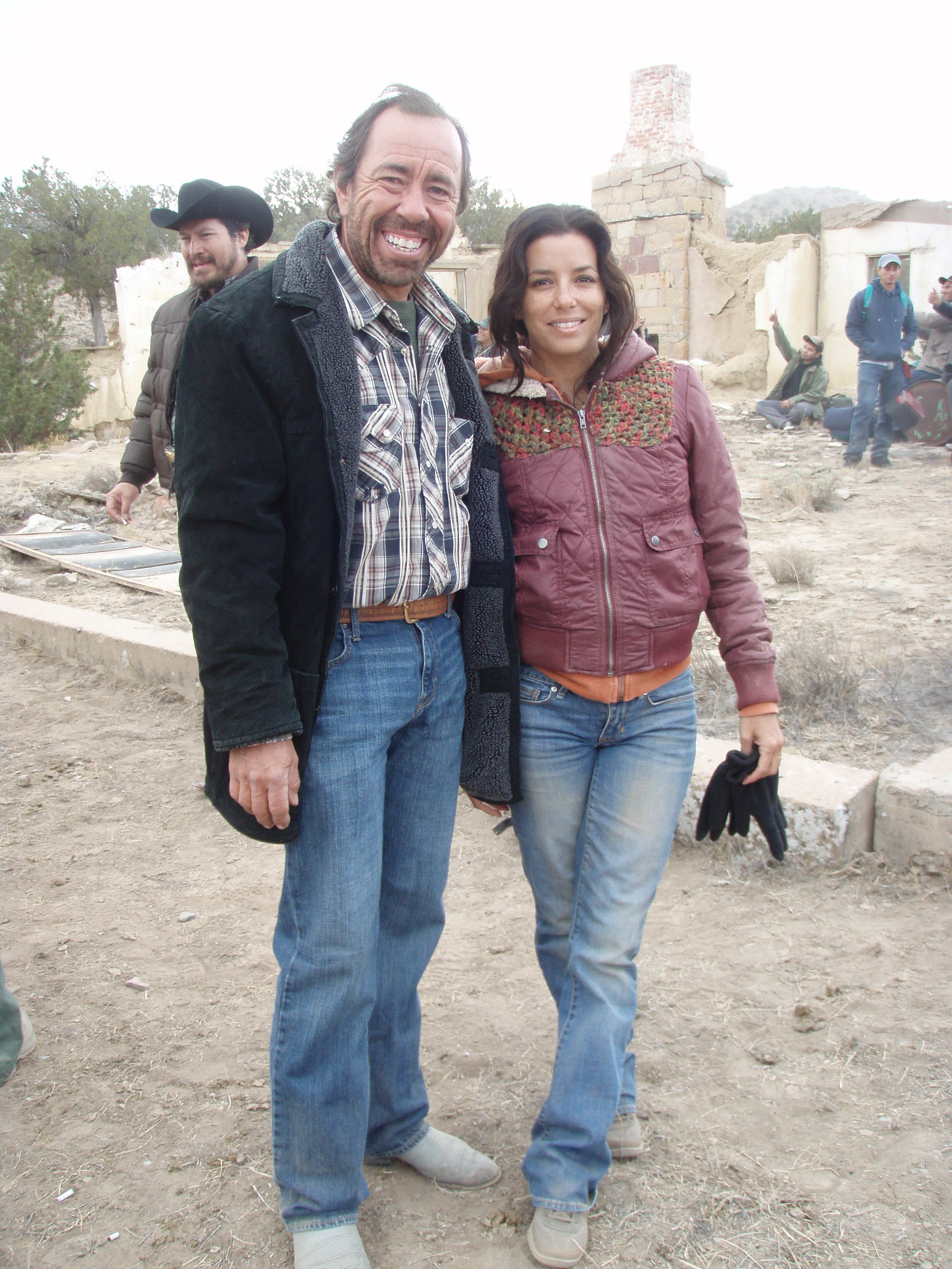 Anthony Escobar & Eva Longoria, Frontera