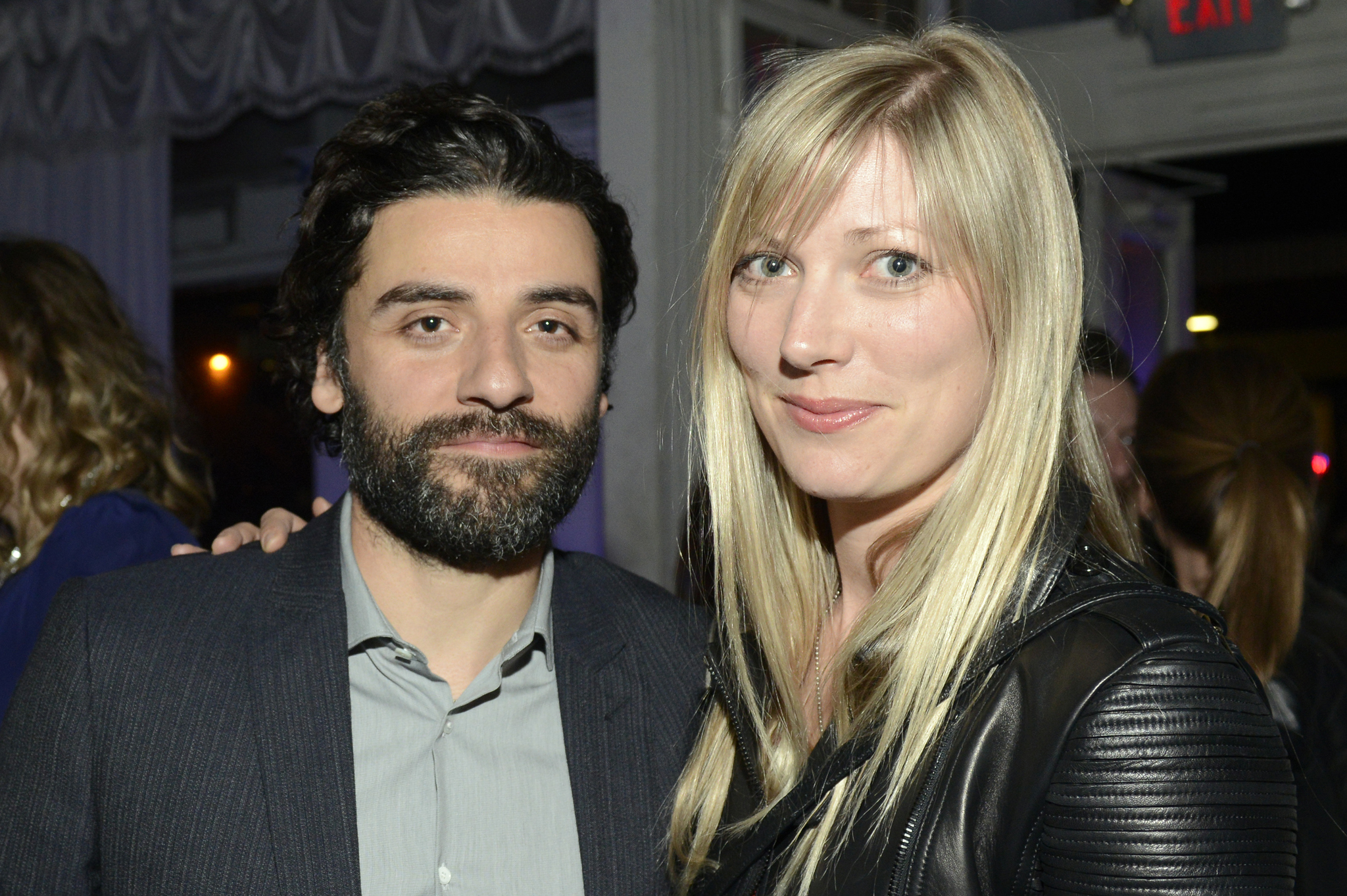 Oscar Isaac, Swan Dive and Elvira Lind at event of Ex Machina (2015)