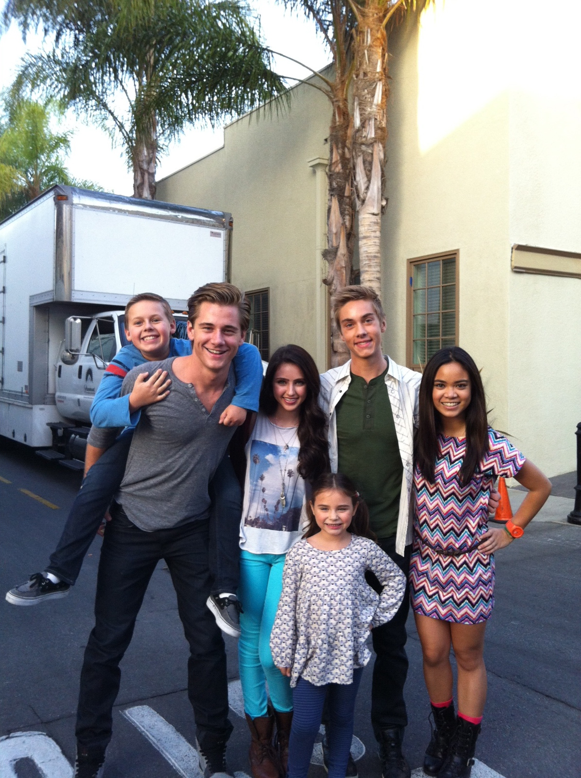 Sari with See Dad Play Hard to Get cast Jackson Brundage, Luke Benward, Ryan Newman, Austin North and Bailey Michelle Brown