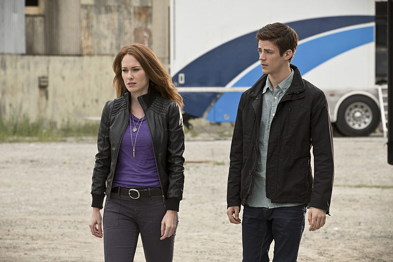 Still of Kelly Frye and Grant Gustin in The Flash (2014)