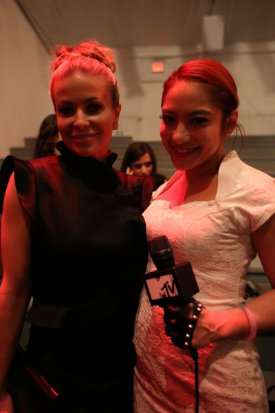 MTV Asia/China VJ Nadia Hatta interviews Carmen Electra at NYCFWSS 2013 Vivienne Tam Fashion Show