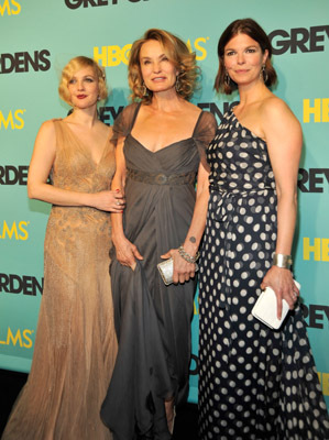 Drew Barrymore, Jeanne Tripplehorn and Jessica Lange at event of Grey Gardens (2009)