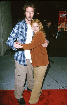 Drew Barrymore and Tom Green at event of Loser (2000)