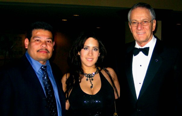AC Circulation Director Saul Molina and Cinematographers Owen Roizman and Carmen Cabana at the ASC Awards 2009