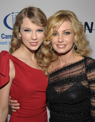 Faith Hill and Taylor Swift