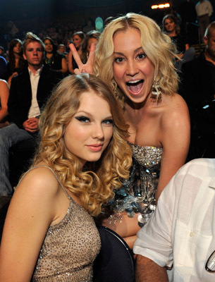 Kellie Pickler and Taylor Swift