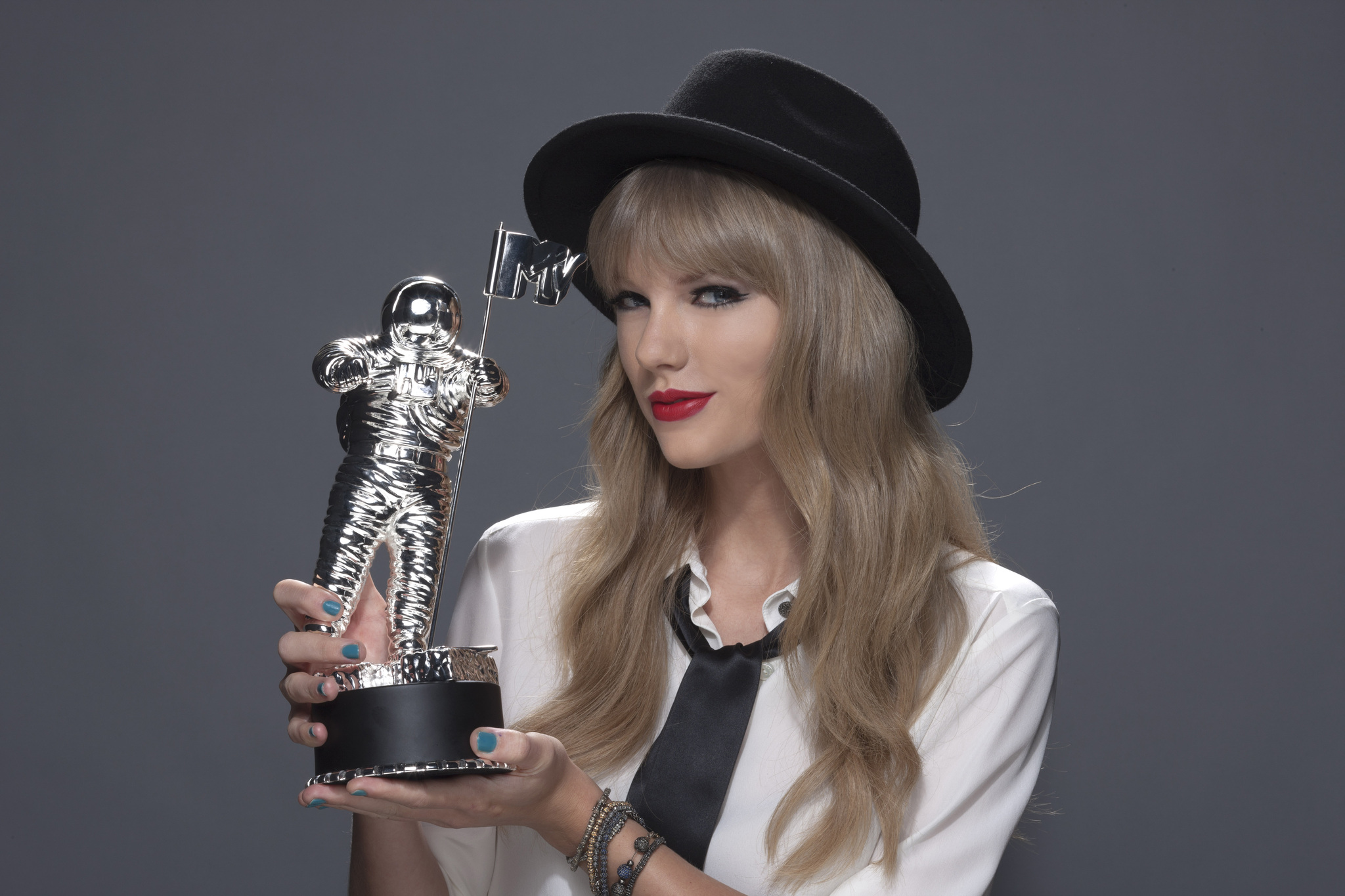 Still of Taylor Swift in 2012 MTV Video Music Awards (2012)