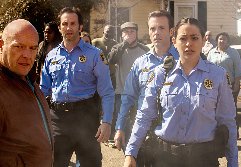 Still of Dean Norris, Kevin Sizemore and Natalie Martinez in Under the Dome (2013)
