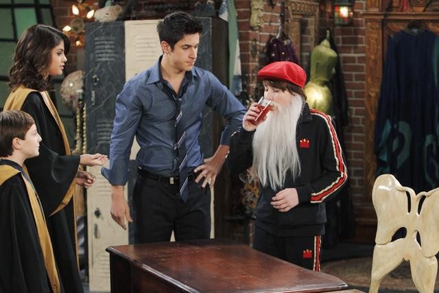Still of David Henrie, Selena Gomez and Cameron Sanders in Wizards of Waverly Place (2007)