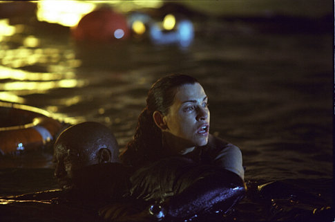 Still of Julianna Margulies and Isaiah Washington in Ghost Ship (2002)