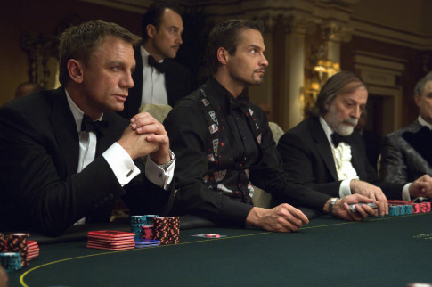Still of Daniel Craig, Carlos Leal and Andreas Daniel in Kazino Royale (2006)