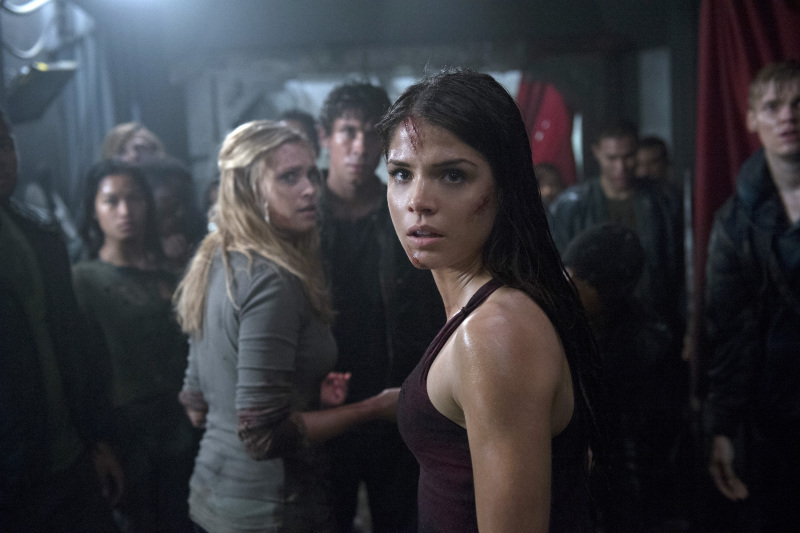 Still of Eliza Taylor, Bob Morley and Marie Avgeropoulos in The 100 (2014)