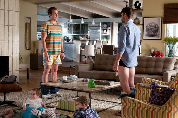 Still of Will Arnett and Will Forte in Up All Night (2011)