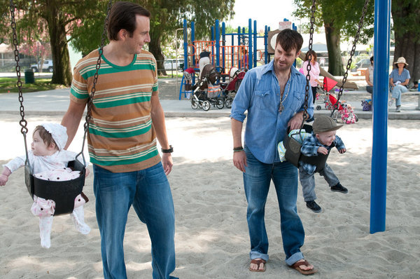 Still of Will Arnett and Will Forte in Up All Night (2011)