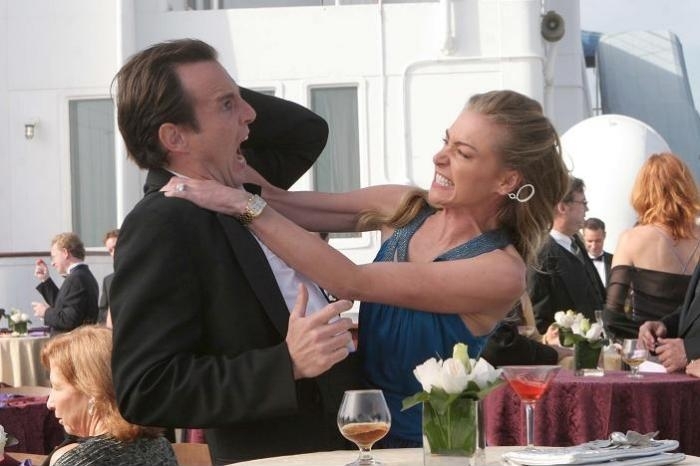 Still of Will Arnett and Portia de Rossi in Arrested Development (2003)