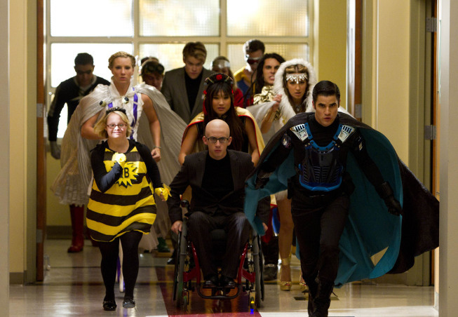 Still of Darren Criss, Lauren Potter and Kevin McHale in Glee (2009)