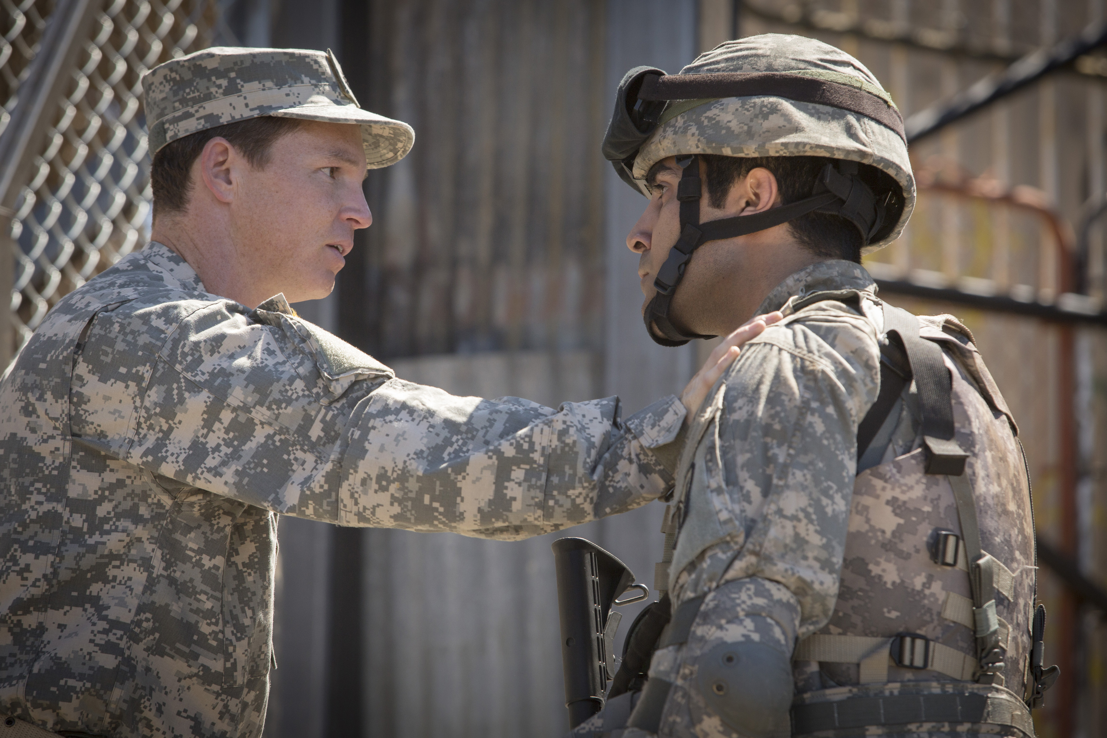 Still of Shawn Hatosy and Bobby Naderi in Fear the Walking Dead (2015)