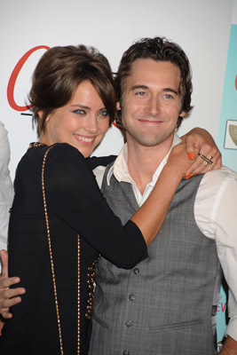 Jessica Stroup and Ryan Eggold