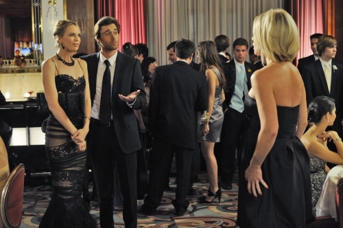 Still of Sara Foster and Ryan Eggold in 90210 (2008)