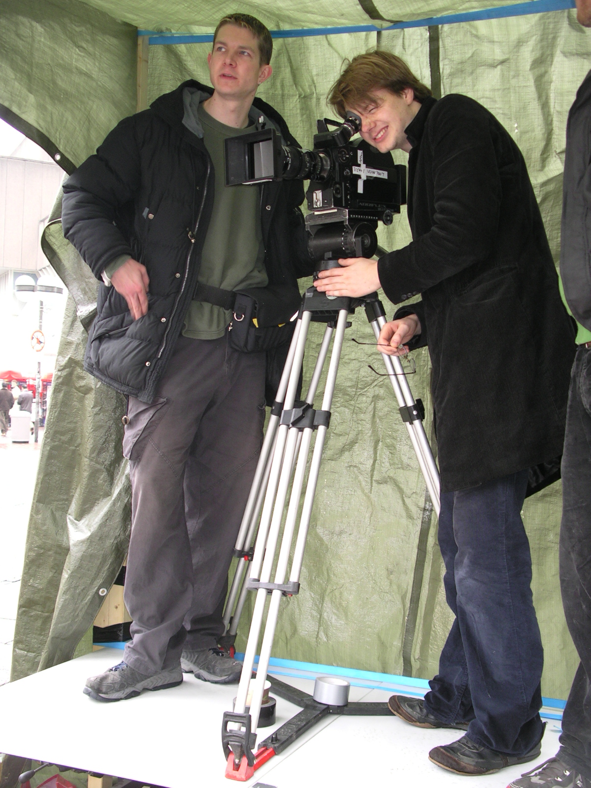 Andreas Cyrenius with DP Guido Toelke shooting in downtown Hannover.