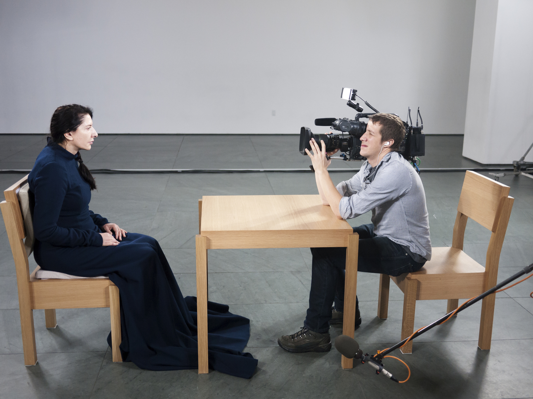 Still of Marina Abramovic and Matthew Akers in Marina Abramovic: The Artist Is Present (2012)