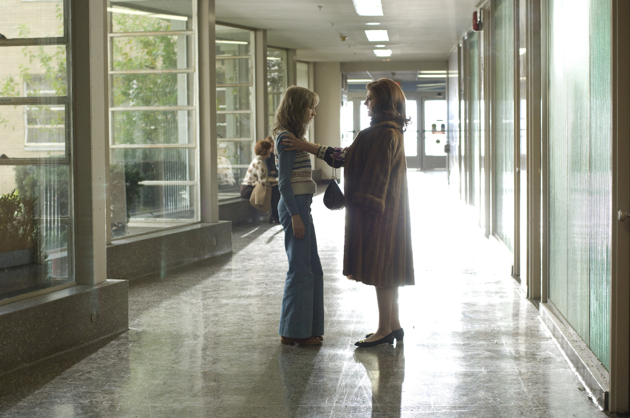Still of Rachel Weisz and Saoirse Ronan in The Lovely Bones (2009)