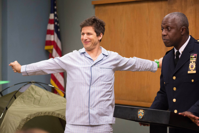 Still of Andre Braugher and Andy Samberg in Brooklyn Nine-Nine (2013)