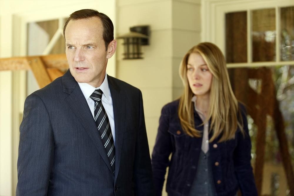 Still of Clark Gregg and Laura Seay in Agents of S.H.I.E.L.D. (2013)