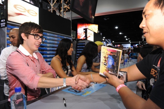 Kevin McHale at event of Glee (2009)