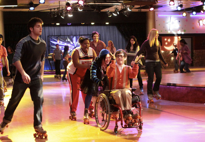 Still of Kevin McHale, Jenna Ushkowitz and Amber Riley in Glee (2009)