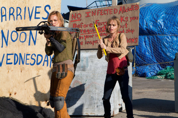 Still of Taryn Manning and Anya Monzikova in Zombie Apocalypse (2011)